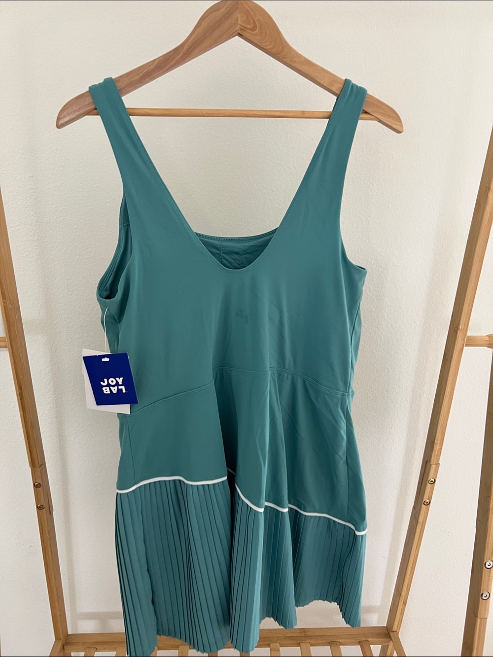 Joylab Active Pleated dress- large - Picture 6 of 6